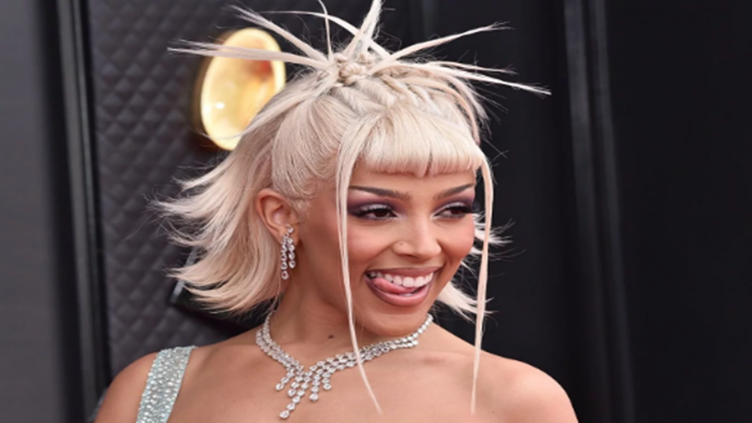 Image of By the way, is Doja Cat in a relationship or not?