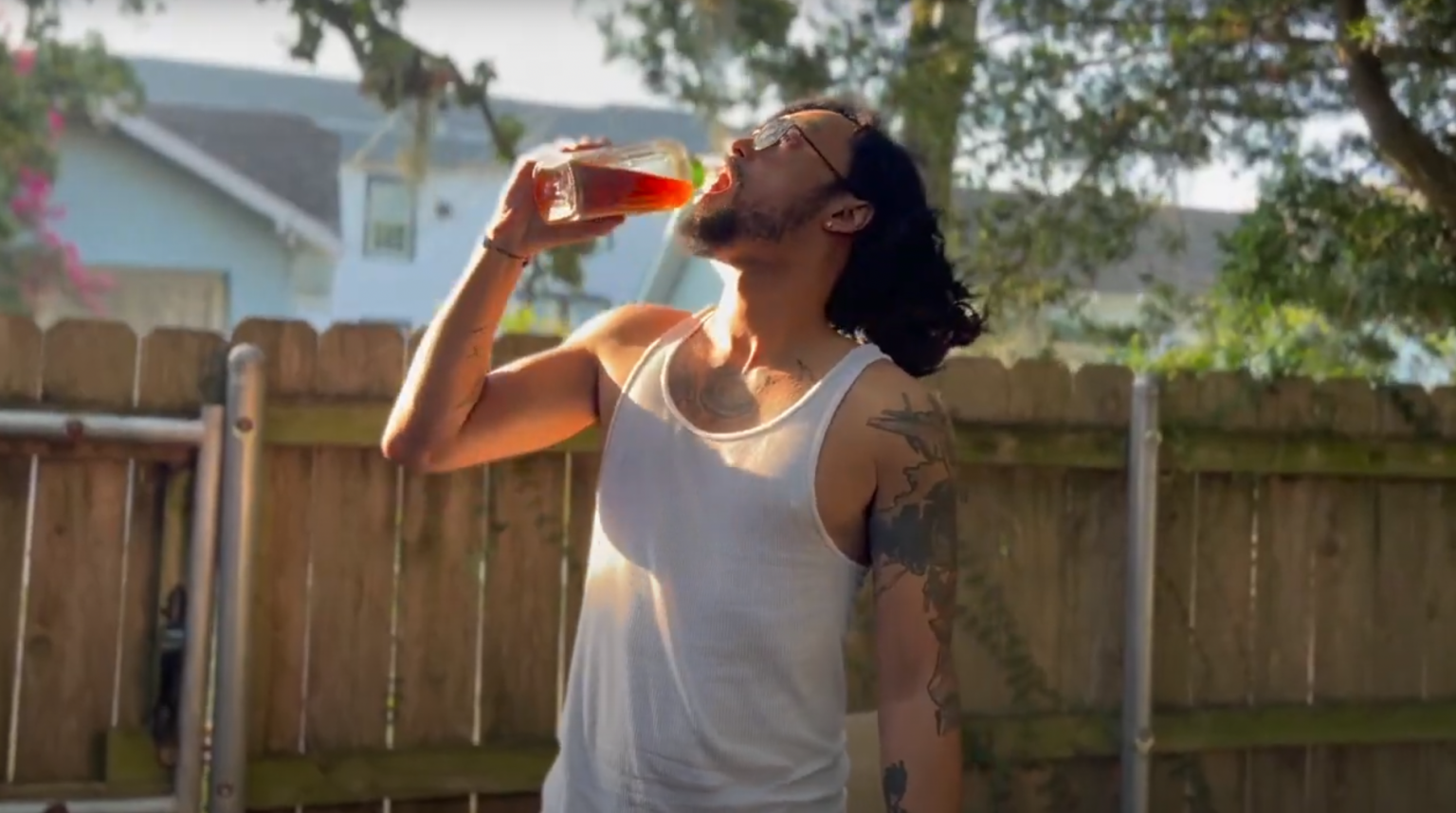 Just relax, and watch « Whiskey on the Weekend », the brand new video clip by MC MC Picture of Just relax, and watch « Whiskey on the Weekend », the brand new video clip by MC MC