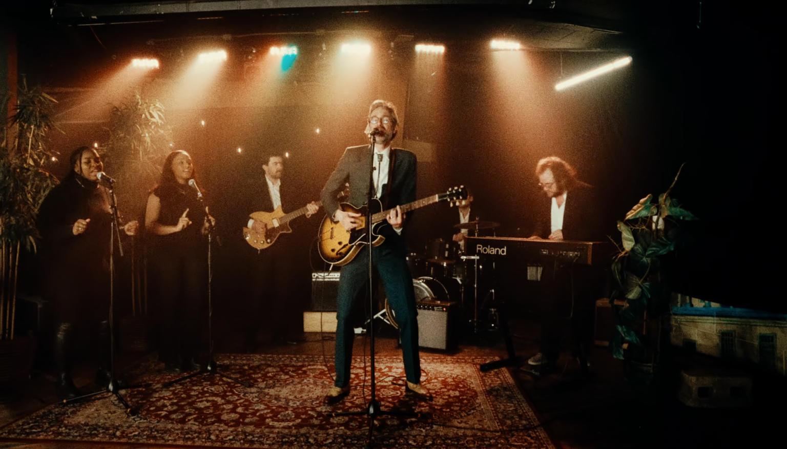 David Myles unveils “Devil Talking”, an anthem to freedom of the spirit. Picture of David Myles unveils "Devil Talking", an anthem to freedom of the spirit.