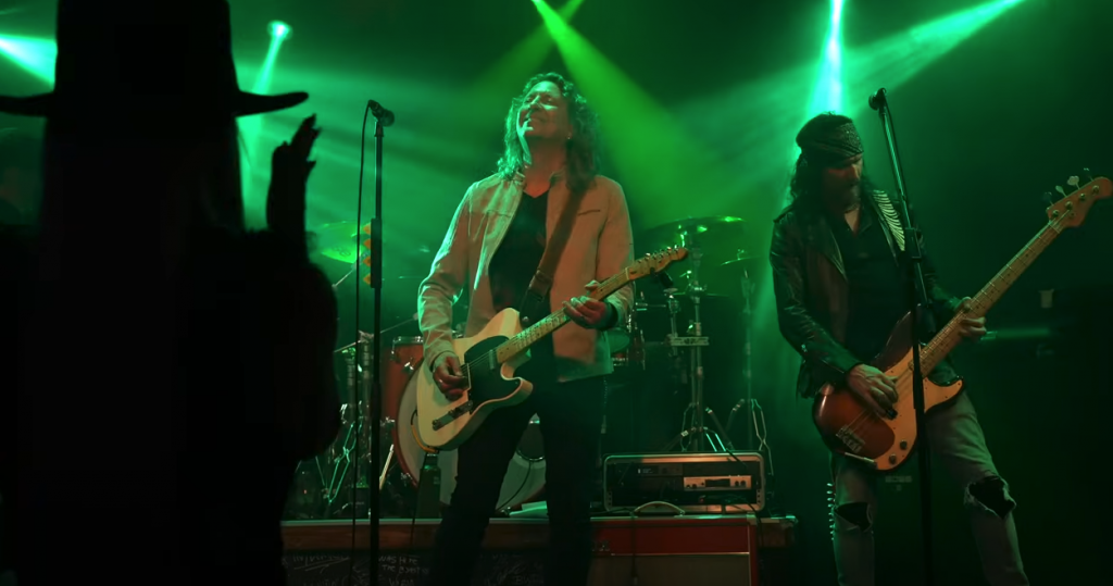 Picture of “Doldrums - Live” by Timothy J: When the stage transforms into a rock storm!