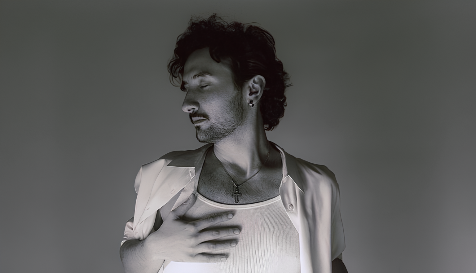 Tommy Bravos lights up pop with “Me Ti Gi”, an anthem to life and dreams Picture of Tommy Bravos lights up pop with “Me Ti Gi”, an anthem to life and dreams.