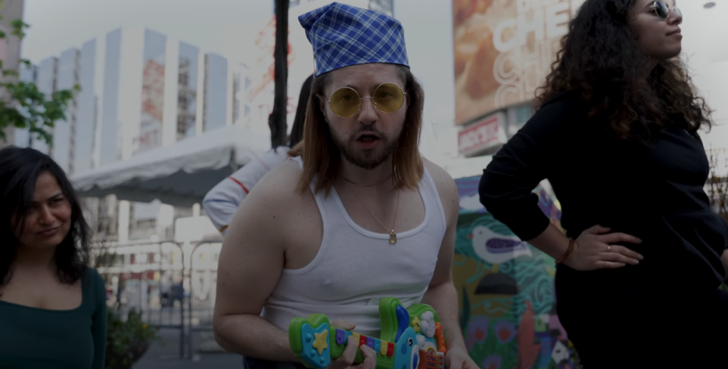 Taposh Ganguli, stunning in his new video “Marijuana Tree” Picture of Taposh Ganguli, stunning in his new video "Marijuana Tree"