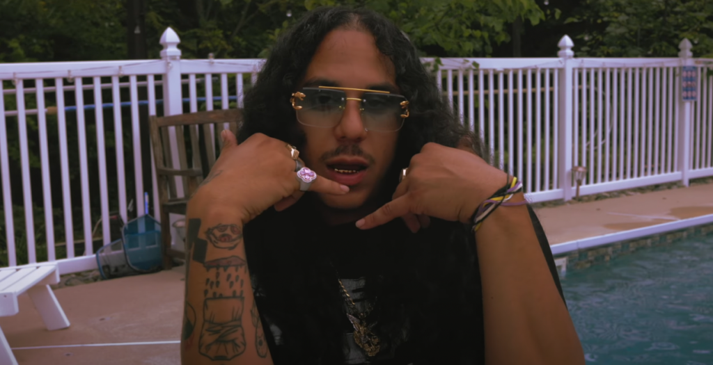 Picture of Relax by the pool with "Daddy", the new music video from NariZu