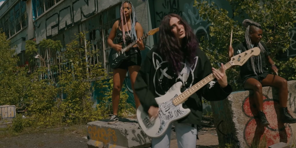 Hazy Oak delivers a powerful message in her new music video “Template Apology” Picture of Hazy Oak licks her wounds in "Template Apology"