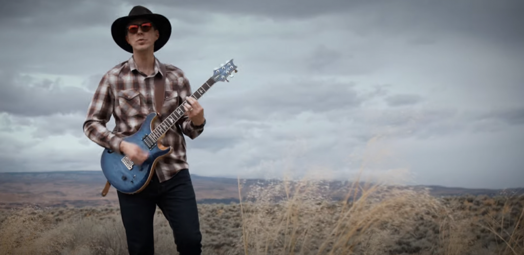 Photo de Journey into the fascinating rock world of Ryan Thousand with his new music video "Snow Route"