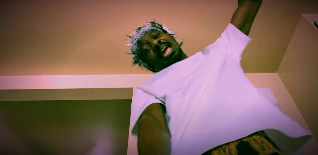 Lil Barti, formidable in his new music video “Drip Like An Ocean” Picture of Lil Barti, formidable in his new music video "Drip Like An Ocean"