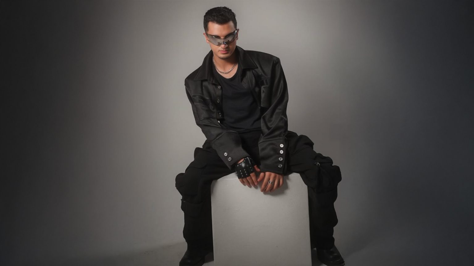 Let yourself be seduced by “All The Love”, the new track by Chris Maz! Photo de Let yourself be seduced by "All The Love", the new track by Chris Maz!