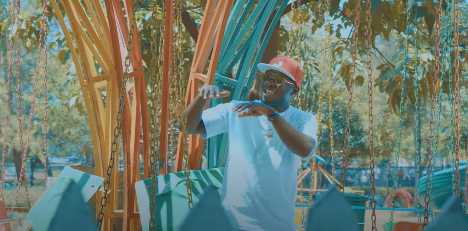 « For You » – Chill Vibes & Feel-Good Love by Day Boy Classic Picture of « For You » – Chill Vibes & Feel-Good Love by Day Boy Classic