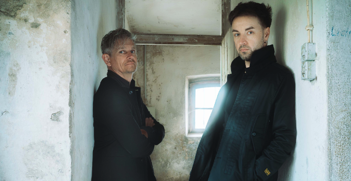 “Drifting” : Stepfield’s Electro-Pop Odyssey