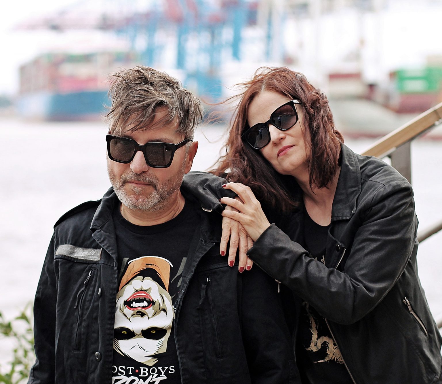 SEASURFER – « Get Burned »: Fire on Stage, Ice in the Veins