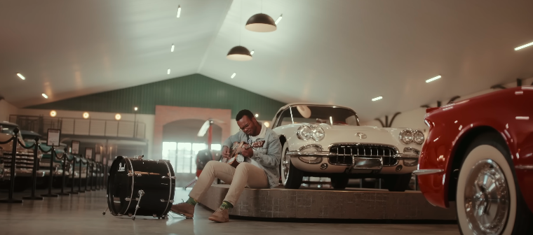 Glen Rozi and “Honeybee”: a Love Song Beyond Borders