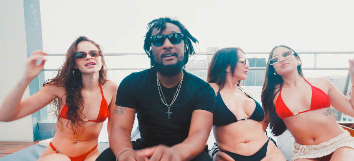 Roc Kartel Sets Hearts Ablaze with “Muchacha”